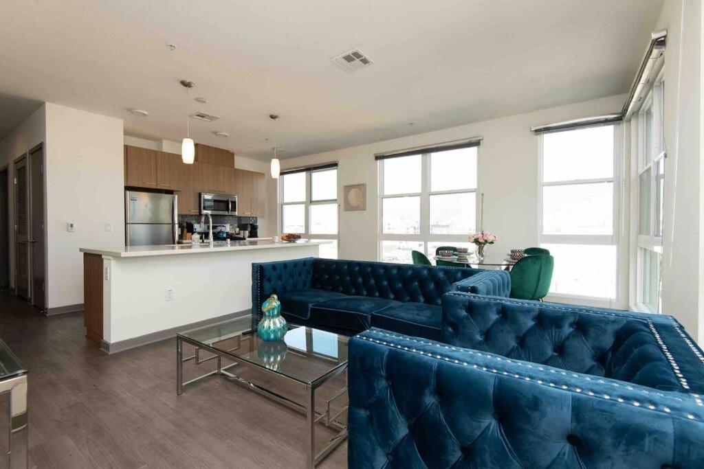 Centrally Located Apartments With Free Parking Glendale Ngoại thất bức ảnh
