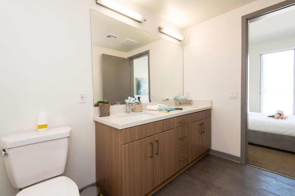 Centrally Located Apartments With Free Parking Glendale Ngoại thất bức ảnh